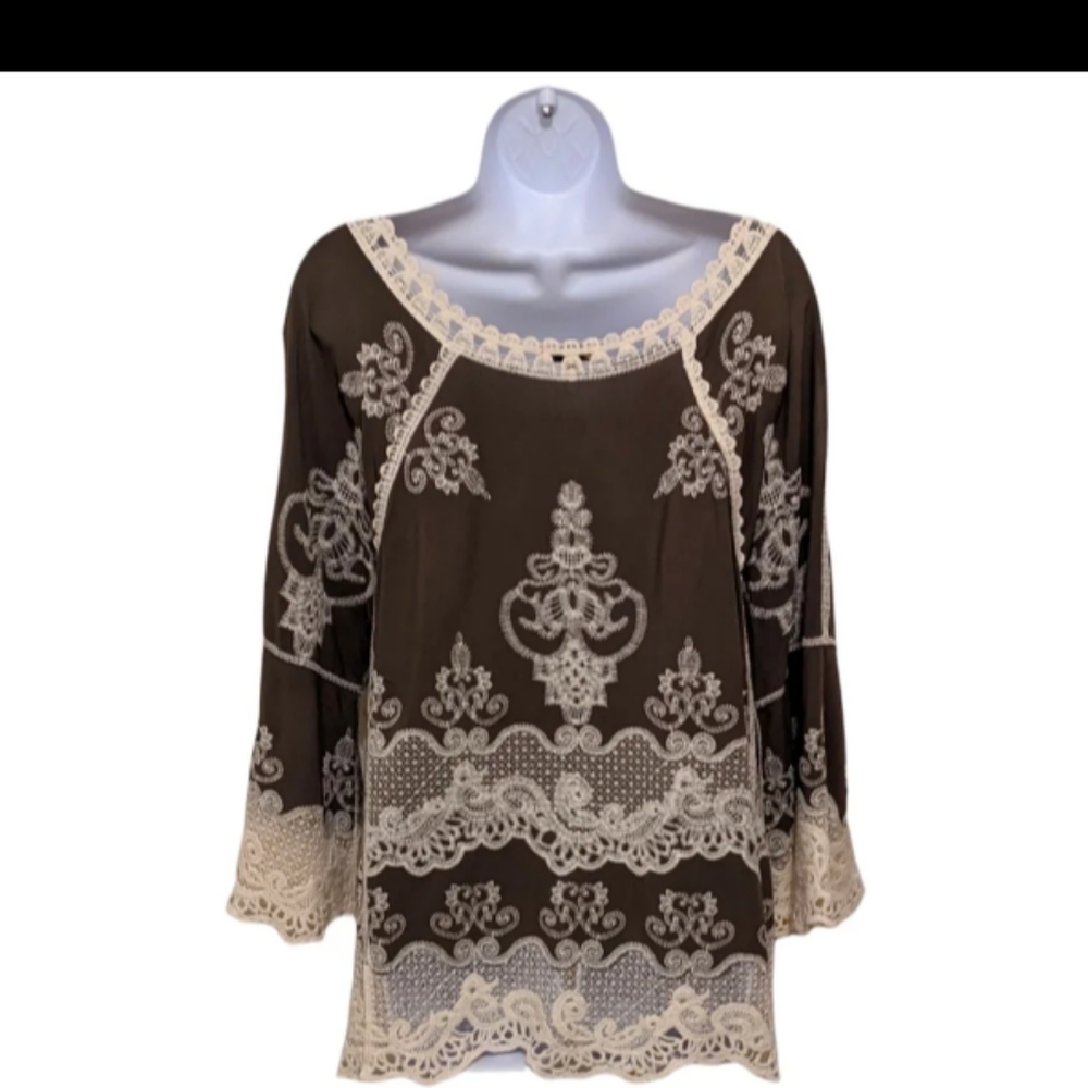 Democracy blouse